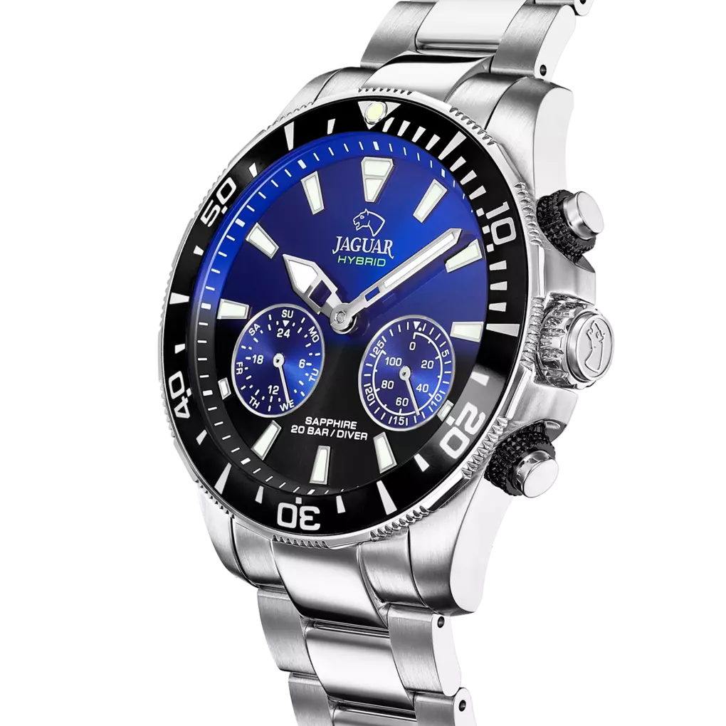 Jaguar J888/6 Connected – Elegancia azul con tecnología inteligente